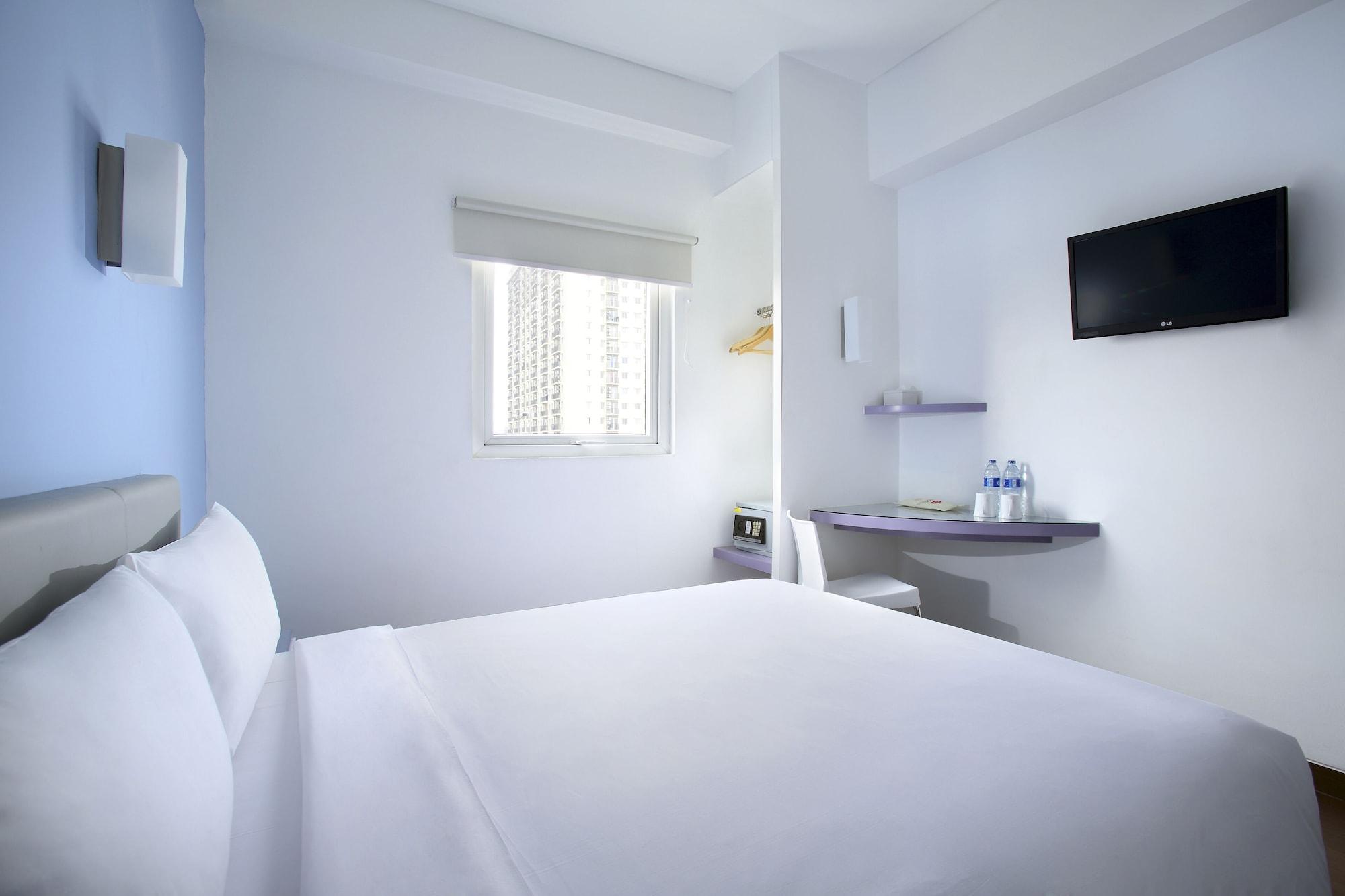 Amaris Hotel Bekasi Barat Exterior foto